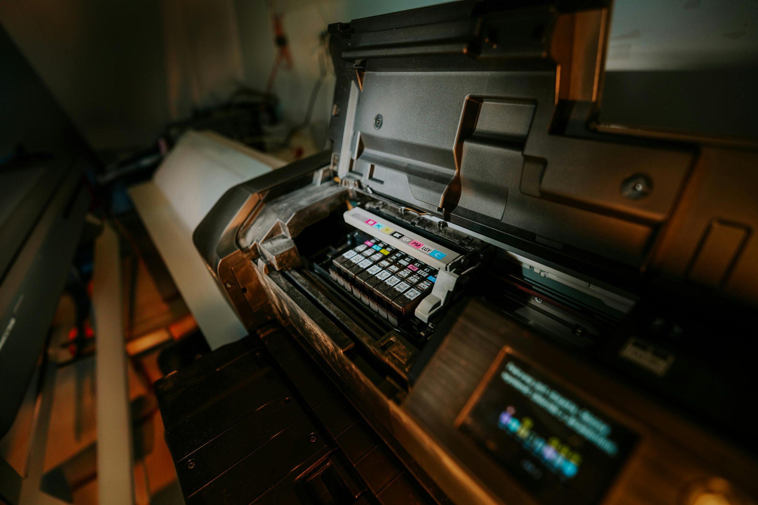 How to Change a Printer Cartridge (Without Making a Mess)